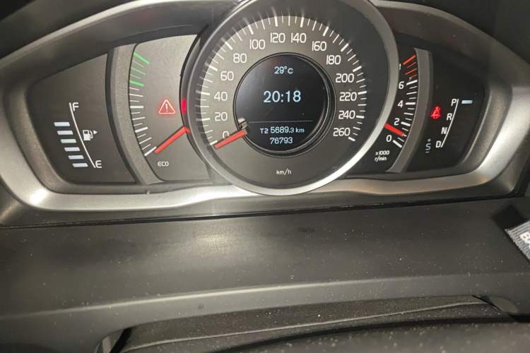 Used Volvo S60 2016 S60L T3 Smart Drive Edition Odometer Close Up