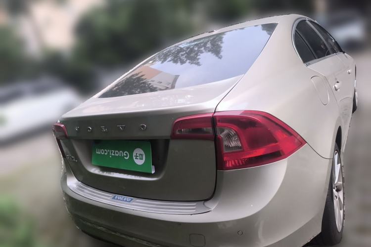 Used Volvo S60 2016 S60L T4 Zhiyuan Edition Rear