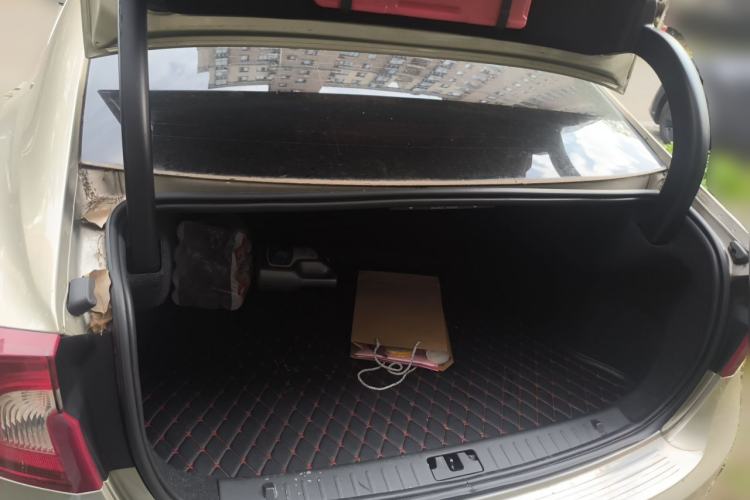 Used Volvo S60 2016 S60L T4 Zhiyuan Edition Trunk