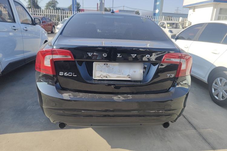 Used Volvo S60 2017 S60L T3 Smart Drive Edition Exterior 4