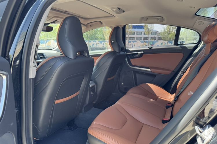 Used Volvo S60 2017 S60L T5 Intelligent Drive Edition Interior 7