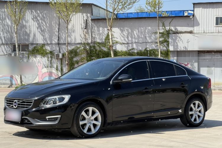 Used Volvo S60 2017 S60L T5 Intelligent Drive Edition Guazi used car, China used car export, Used car for sale, Used cars, Cheapest cars for sale