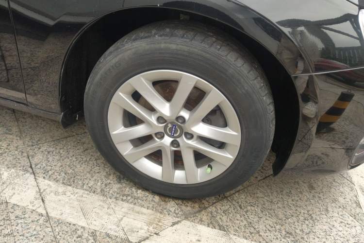 Used Volvo S60 2017 S60L T3 Smart Upgrade Edition Right Front Wheel Hub