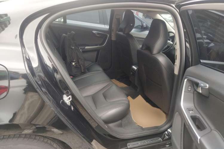 Used Volvo S60 2017 S60L T3 Smart Upgrade Edition Right Rear Seat