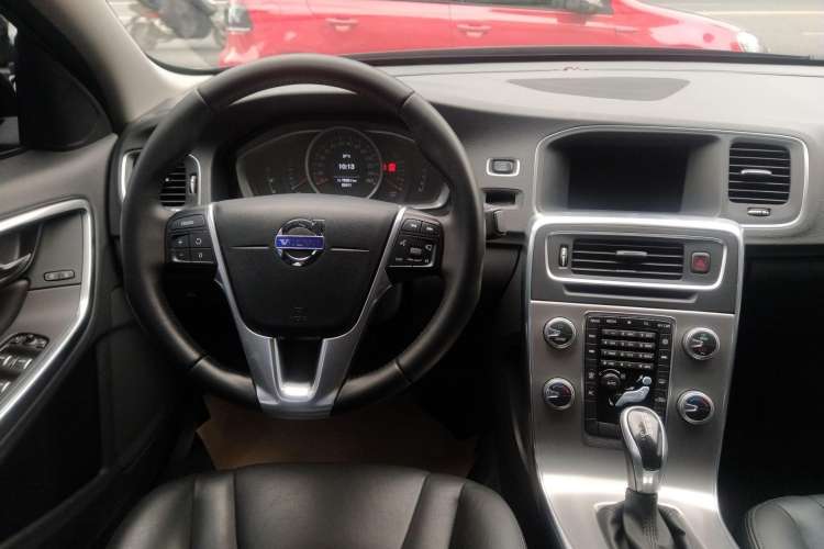 Used Volvo S60 2017 S60L T3 Smart Upgrade Edition Steering Wheel