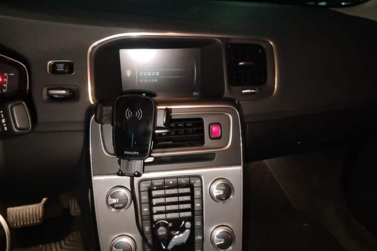 Used Volvo S60 2017 S60L T3 Smart Upgrade Edition Audio And AC Panel