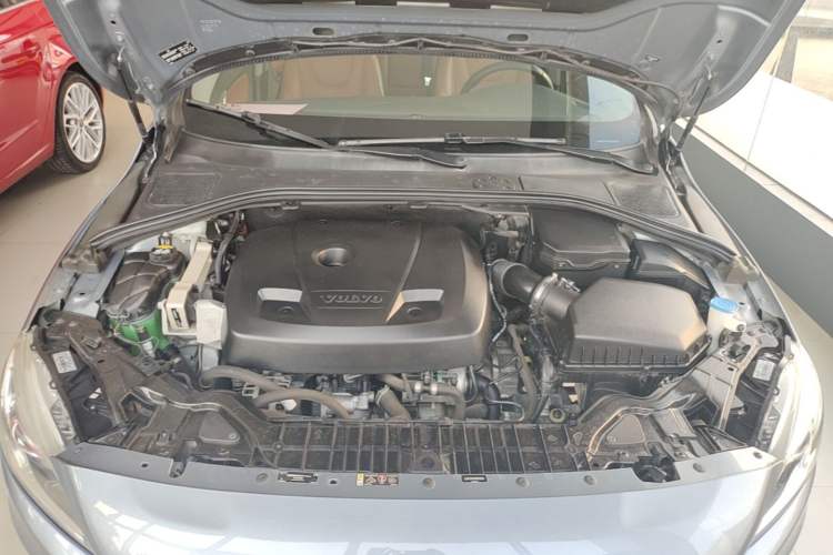 Used Volvo S60 2017 S60L T3 Smart Upgrade Edition Engine Bay