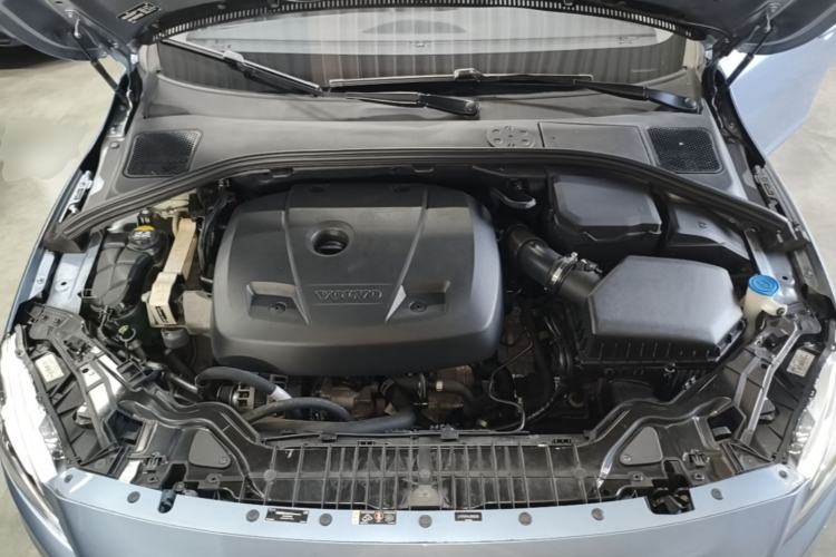 Used Volvo S60 2017 S60L T4 Smart Range Edition Engine Bay