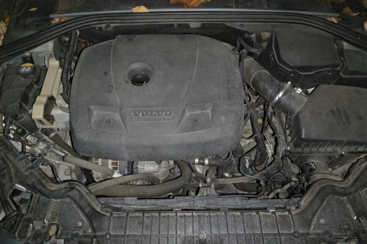 Used Volvo S60 2017 S60L T3 Smart Upgrade Edition Engine Bay