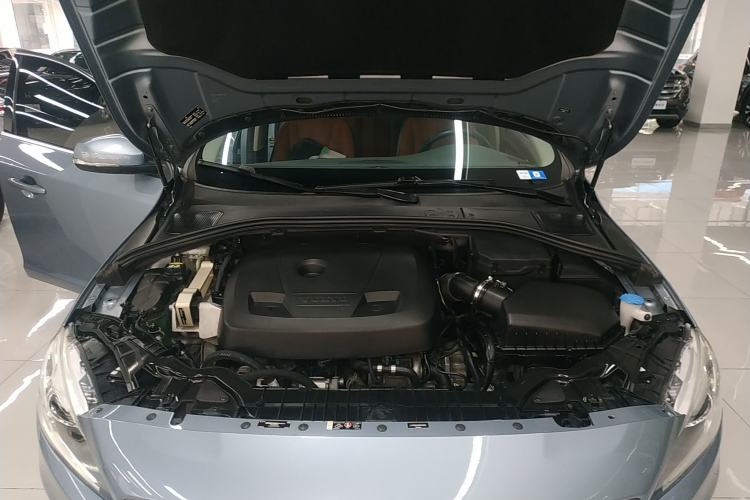 Used Volvo S60 2017 S60L T3 Smart Upgrade Edition Engine Bay