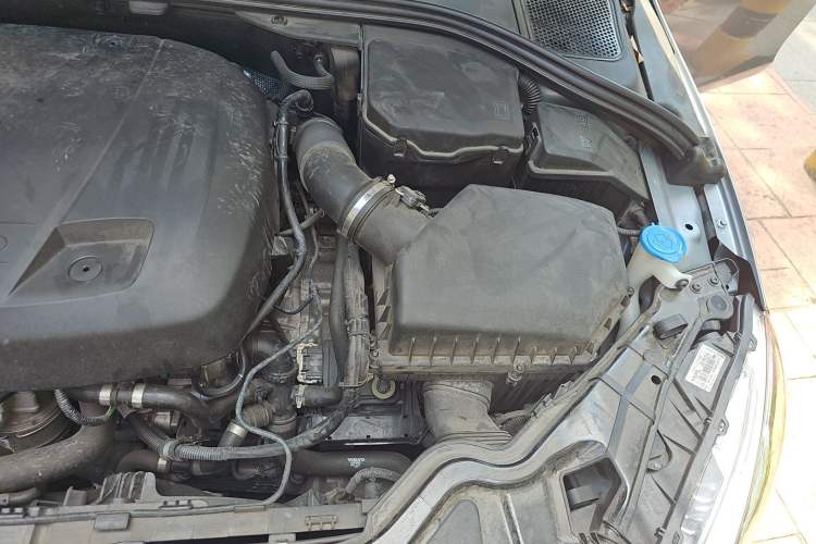 Used Volvo S60 2017 S60L T3 Smart Upgrade Edition Engine Bay Left