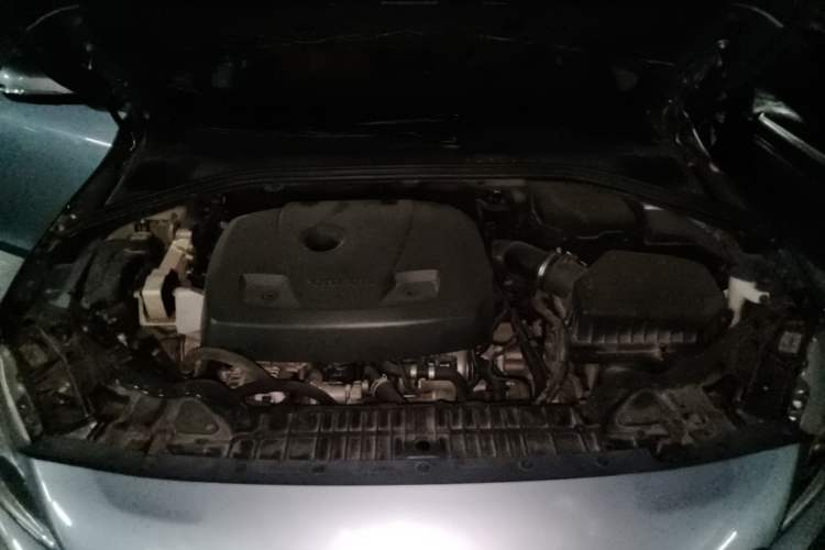 Used Volvo S60 2017 S60L T3 Smart Upgrade Edition Engine Bay