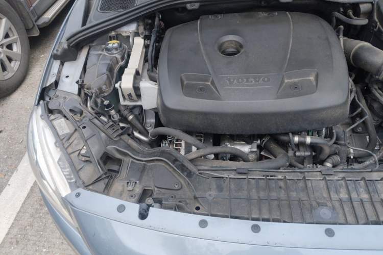Used Volvo S60 2017 S60L T3 Smart Upgrade Edition Engine Bay Right