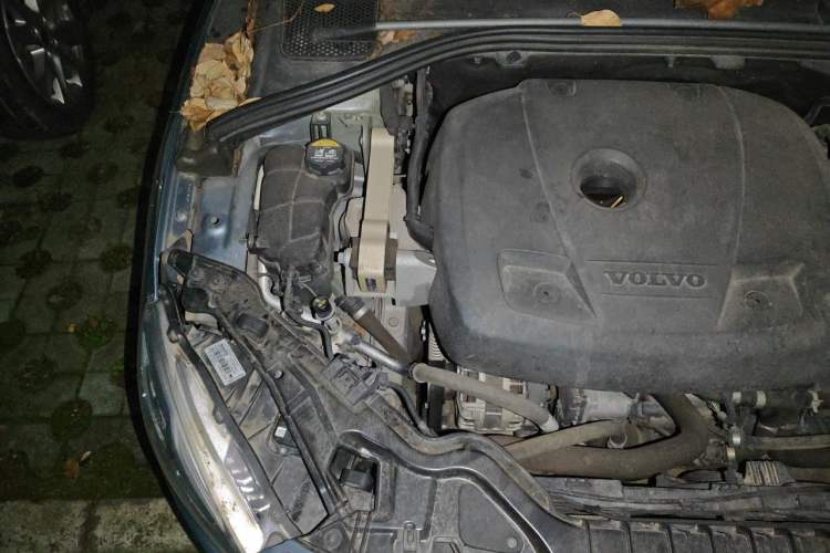 Used Volvo S60 2017 S60L T3 Smart Upgrade Edition Engine Bay Right