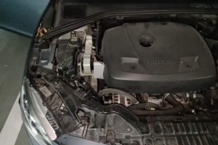 Used Volvo S60 2017 S60L T3 Smart Upgrade Edition Engine Bay Right