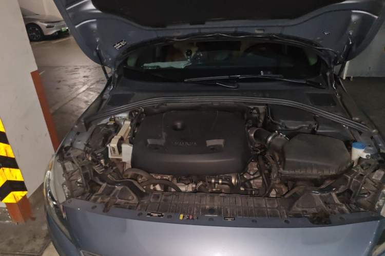 Used Volvo S60 2017 S60L T3 Smart Upgrade Edition Engine Bay Right