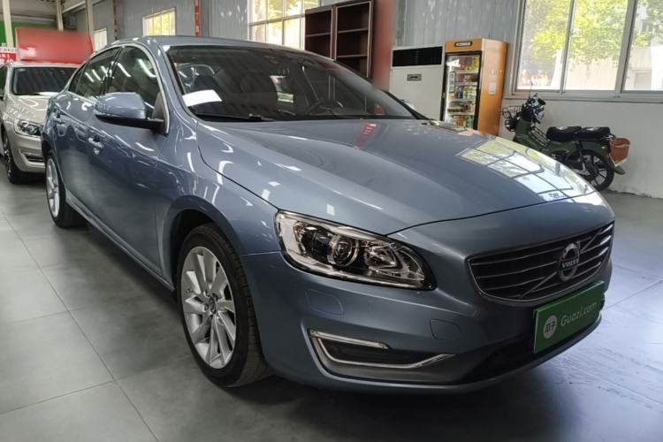 Used Volvo S60 2017 S60L T4 Smart Range Edition Front Right 45 Deg