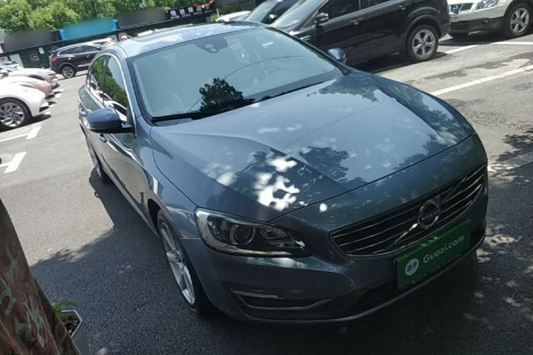 Used Volvo S60 2017 S60L T5 Intelligent Drive Edition Front Right 45 Deg