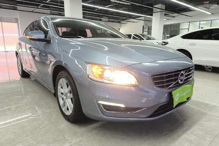 Used Volvo S60 2017 S60L T3 Smart Upgrade Edition Front Right 45 Deg