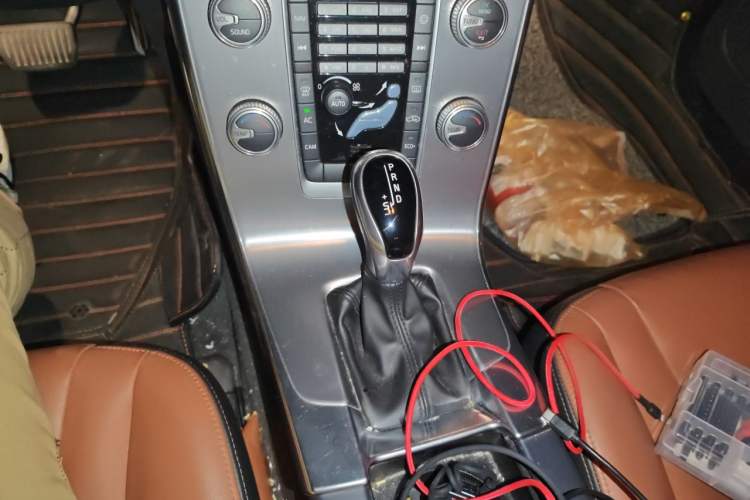 Used Volvo S60 2017 S60L T3 Smart Upgrade Edition Gear Lever