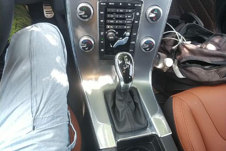 Used Volvo S60 2017 S60L T5 Intelligent Drive Edition Gear Lever