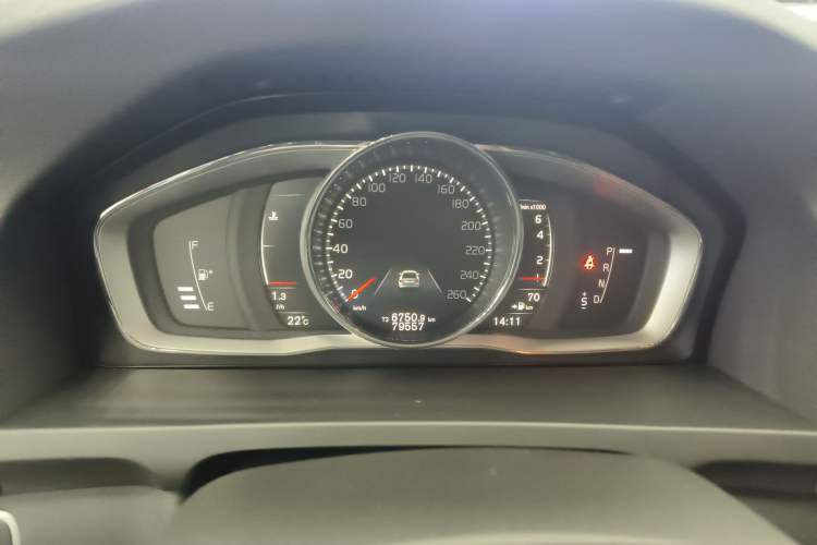 Used Volvo S60 2017 S60L T5 Zhiyue Edition Instrument Cluster