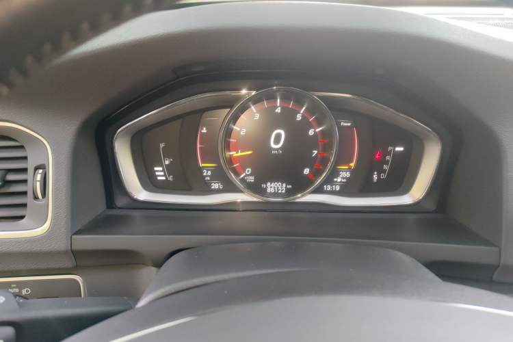 Used Volvo S60 2017 S60L T5 Intelligent Drive Edition Instrument Cluster