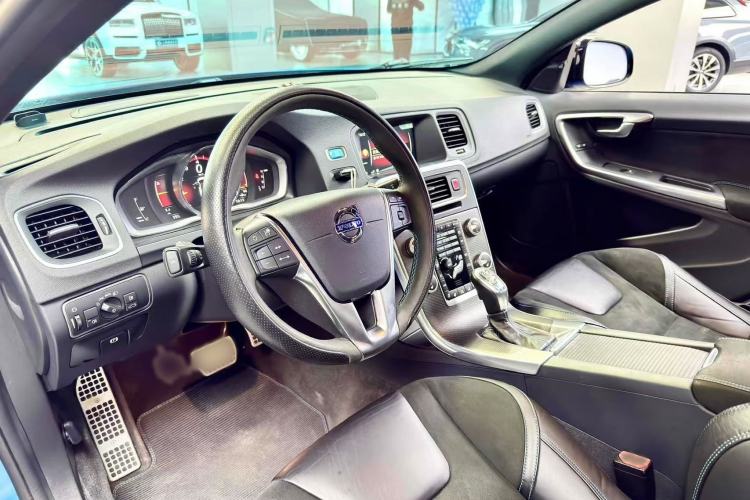 Used Volvo S60 2017 2.0T Polestar Interior 2