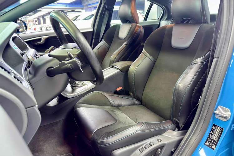Used Volvo S60 2017 2.0T Polestar Interior 4