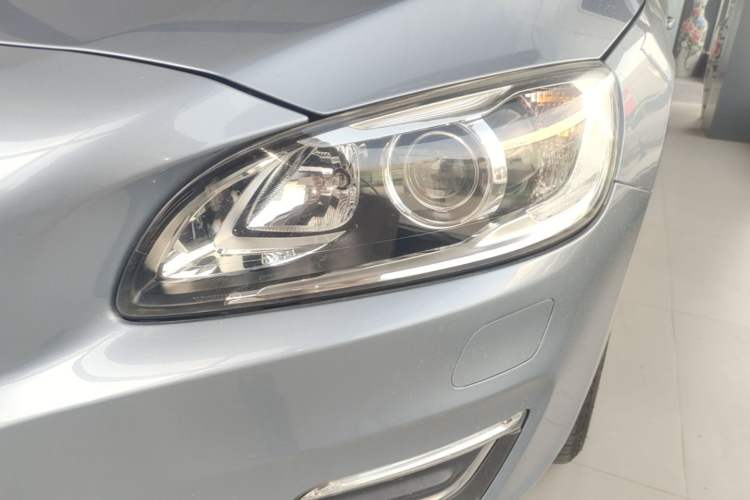 Used Volvo S60 2017 S60L T3 Smart Upgrade Edition Left Front Headlight