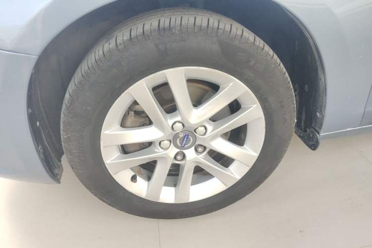Used Volvo S60 2017 S60L T3 Smart Upgrade Edition Left Front Wheel Hub