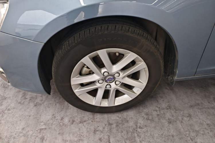 Used Volvo S60 2017 S60L T3 Smart Upgrade Edition Left Front Wheel Hub