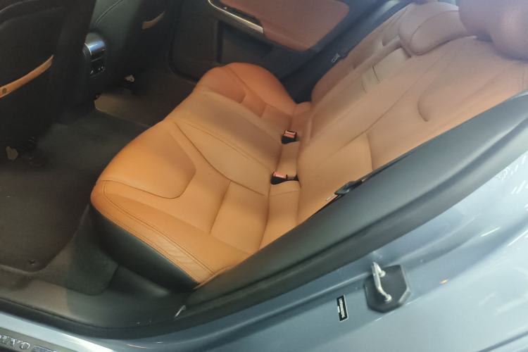 Used Volvo S60 2017 S60L T5 Zhiyue Edition Left Rear Seat