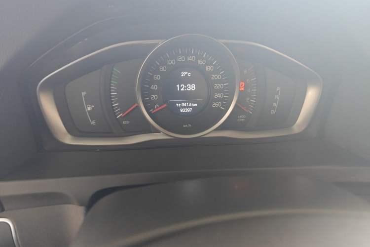 Used Volvo S60 2017 S60L T3 Smart Upgrade Edition Odometer Close Up