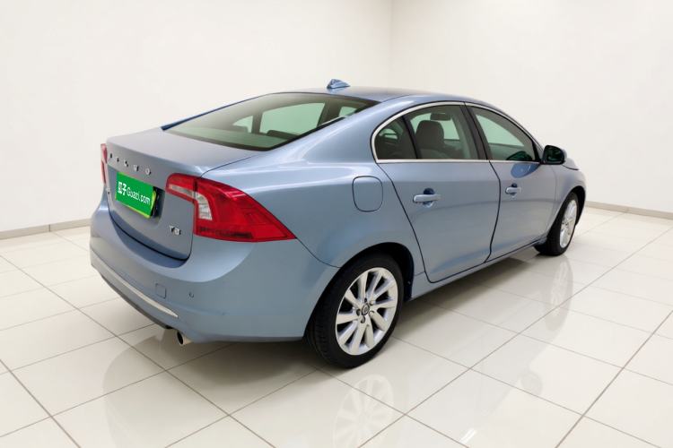 Used Volvo S60 2017 S60L T4 Smart Range Edition Rear Right 45 Deg