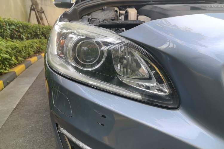 Used Volvo S60 2017 S60L T4 Smart Range Edition Right Front Headlight