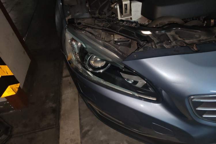 Used Volvo S60 2017 S60L T3 Smart Upgrade Edition Right Front Headlight
