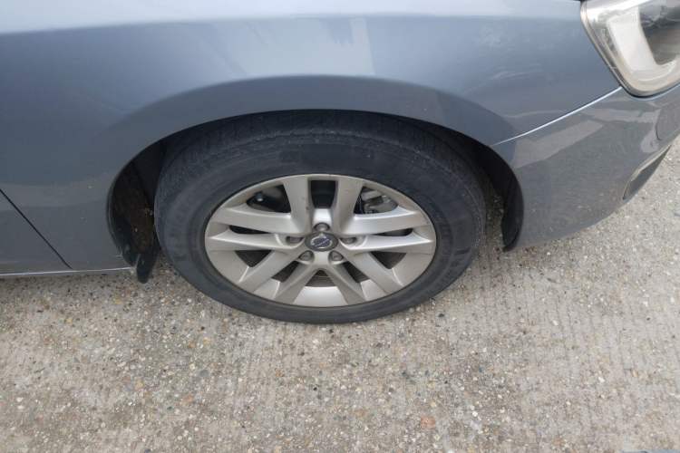Used Volvo S60 2017 S60L T3 Smart Upgrade Edition Right Front Wheel Hub
