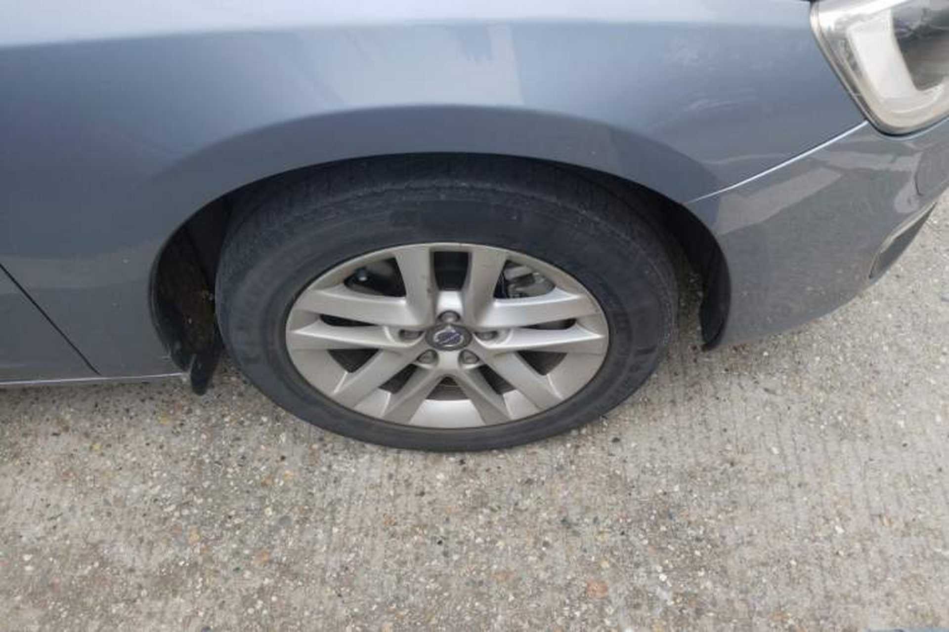 Used Volvo S60 2017 S60L T3 Smart Upgrade Edition Right Front Wheel Hub
