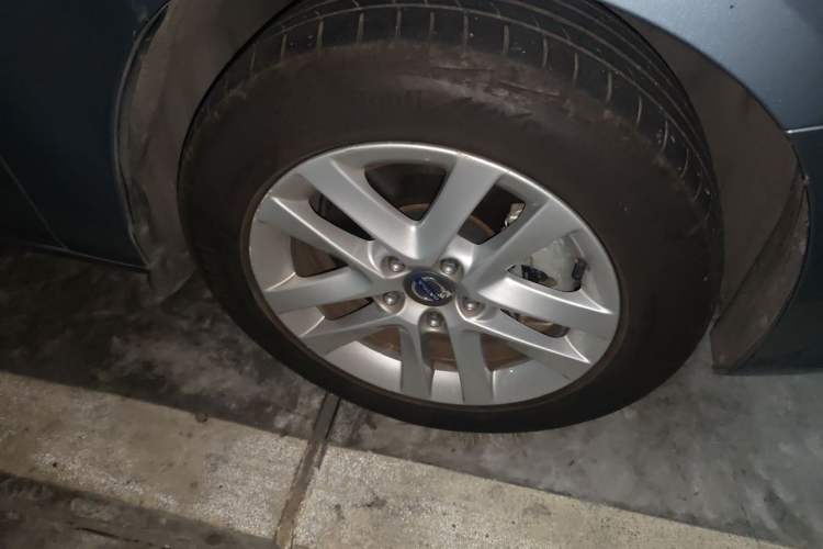 Used Volvo S60 2017 S60L T3 Smart Upgrade Edition Right Front Wheel Hub
