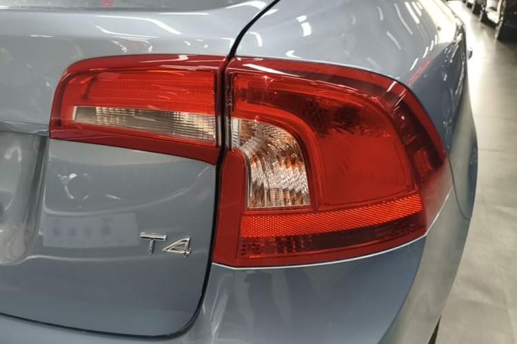 Used Volvo S60 2017 S60L T4 Smart Range Edition Right Rear Taillight