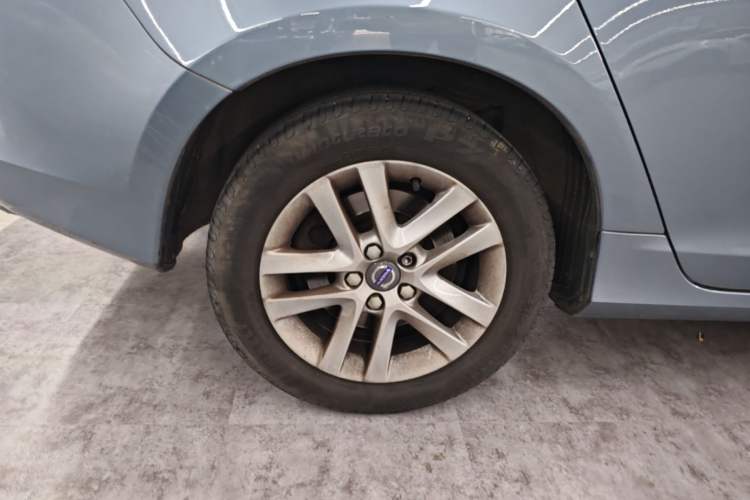 Used Volvo S60 2017 S60L T3 Smart Upgrade Edition Right Rear Wheel Hub
