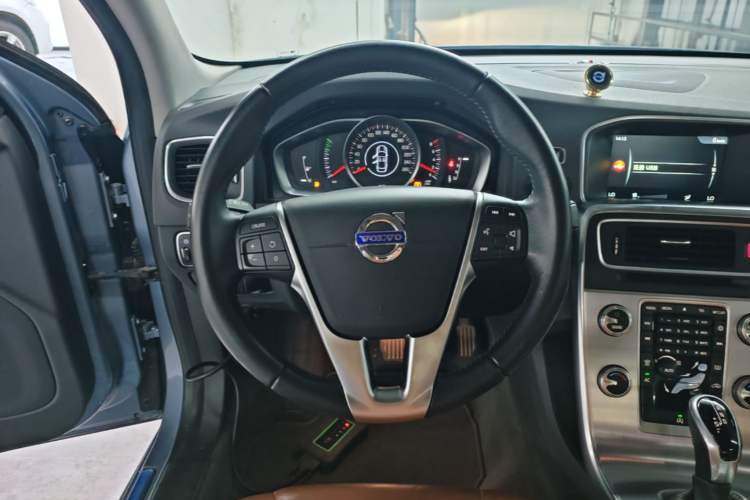 Used Volvo S60 2017 S60L T3 Smart Upgrade Edition Steering Wheel