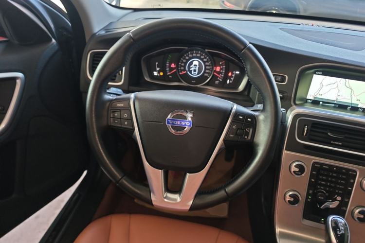 Used Volvo S60 2017 S60L T3 Smart Upgrade Edition Steering Wheel