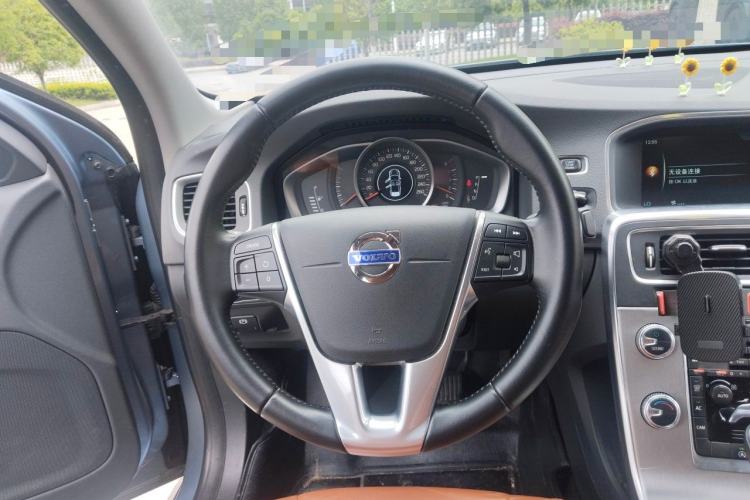 Used Volvo S60 2017 S60L T3 Smart Upgrade Edition Steering Wheel