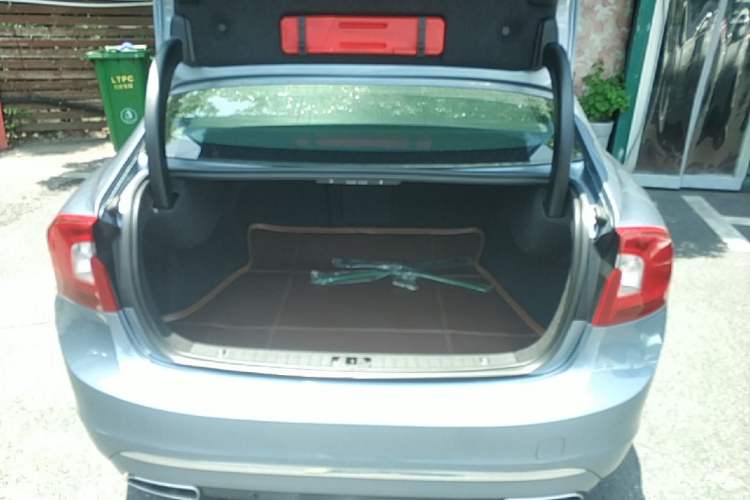 Used Volvo S60 2017 S60L T5 Intelligent Drive Edition Trunk