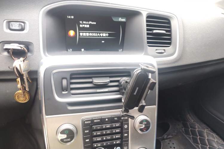 Used Volvo S60 2017 S60L T3 Smart Upgrade Edition Audio And AC Panel