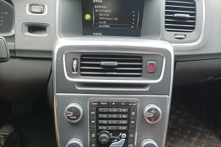 Used Volvo S60 2017 S60L T5 Zhiyue Edition Audio And AC Panel
