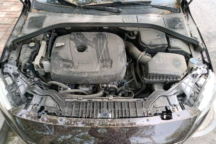 Used Volvo S60 2017 S60L T4 Smart Range Edition Engine Bay