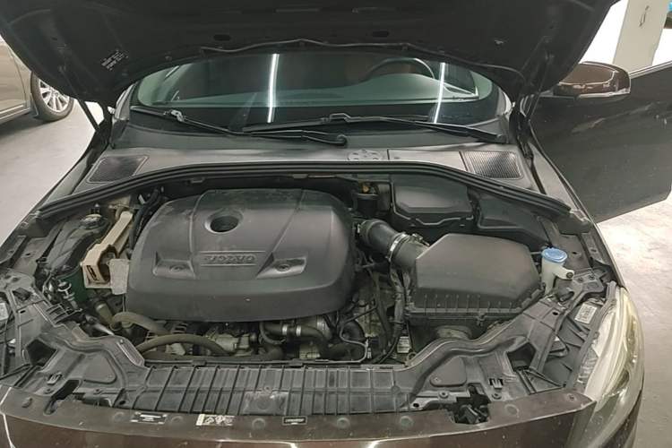 Used Volvo S60 2017 S60L T5 Intelligent Drive Edition Engine Bay